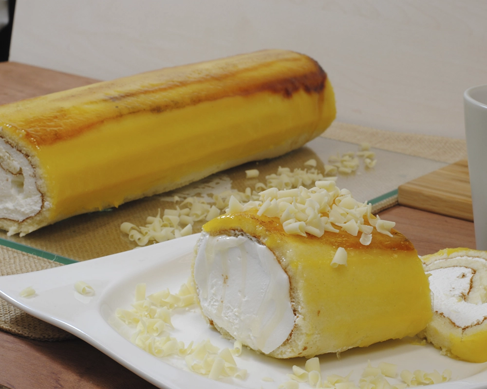 Brazo de nata recién hecho en el obrador